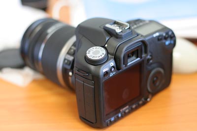 Тушка 50D с привёрнутым 18-200