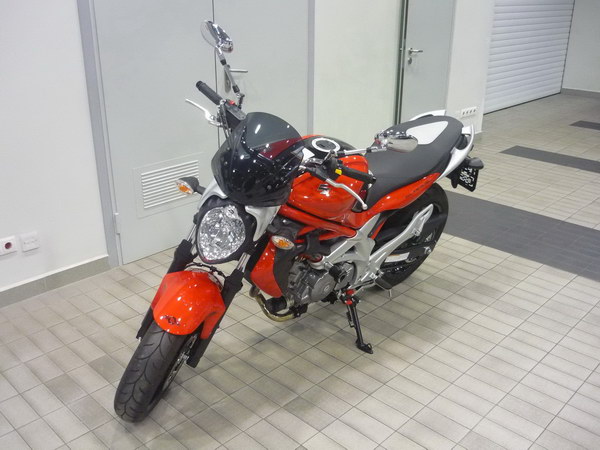 Suzuki SFV 650